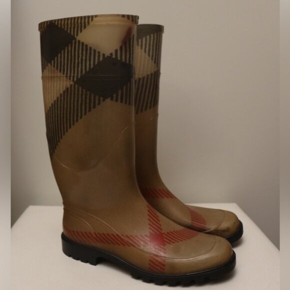 BURBERRY Rubber Rain Boot - Picture 1 of 16
